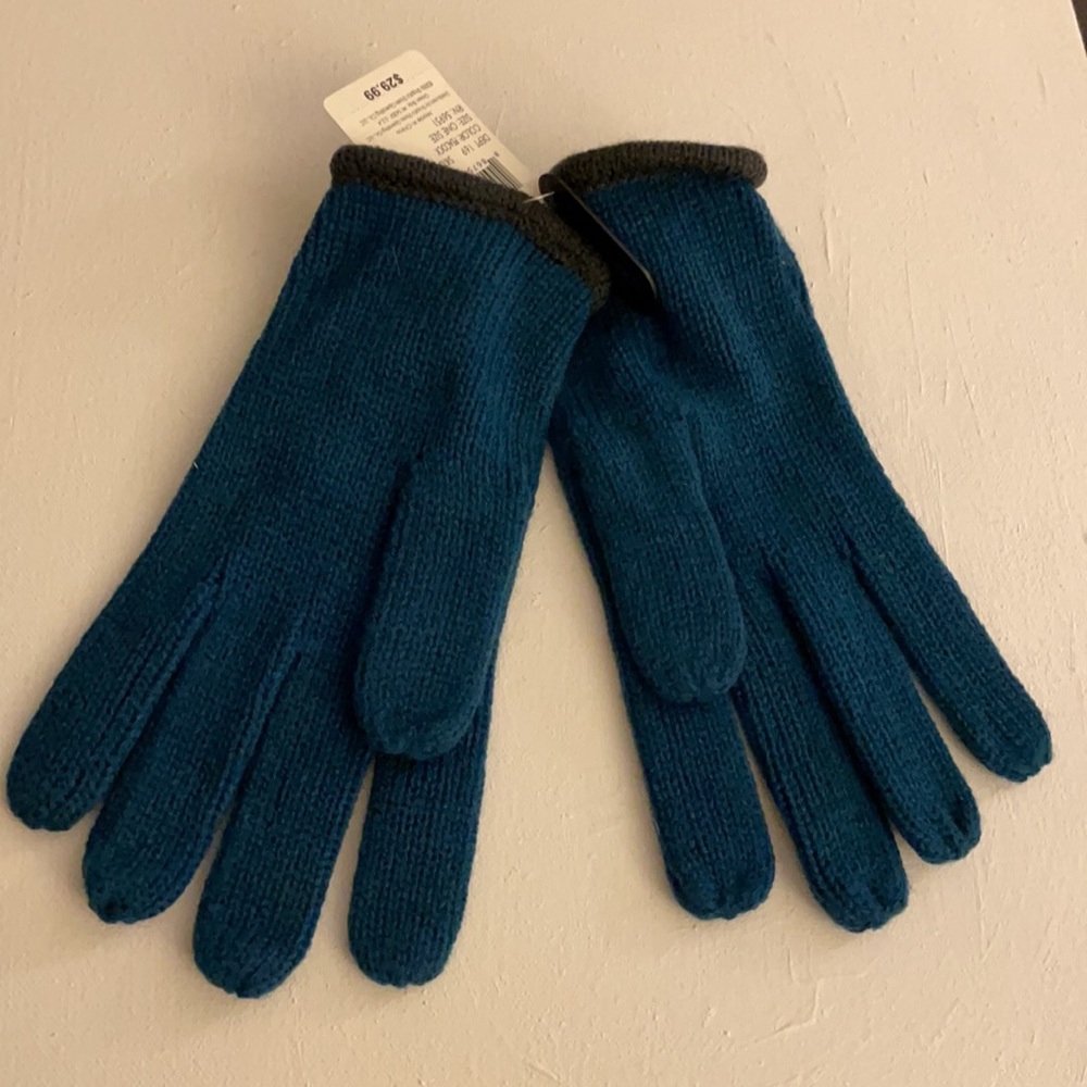 Gloves - Picture 5 of 7